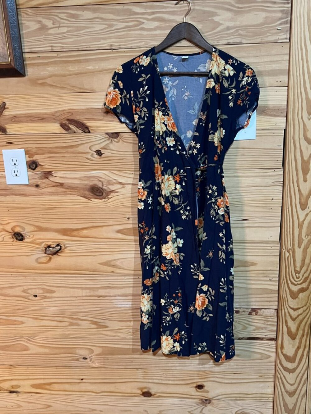 Old Navy Floral Wrap Dress Navy Orange Midi Short Sleeve 100% Viscose Women's M